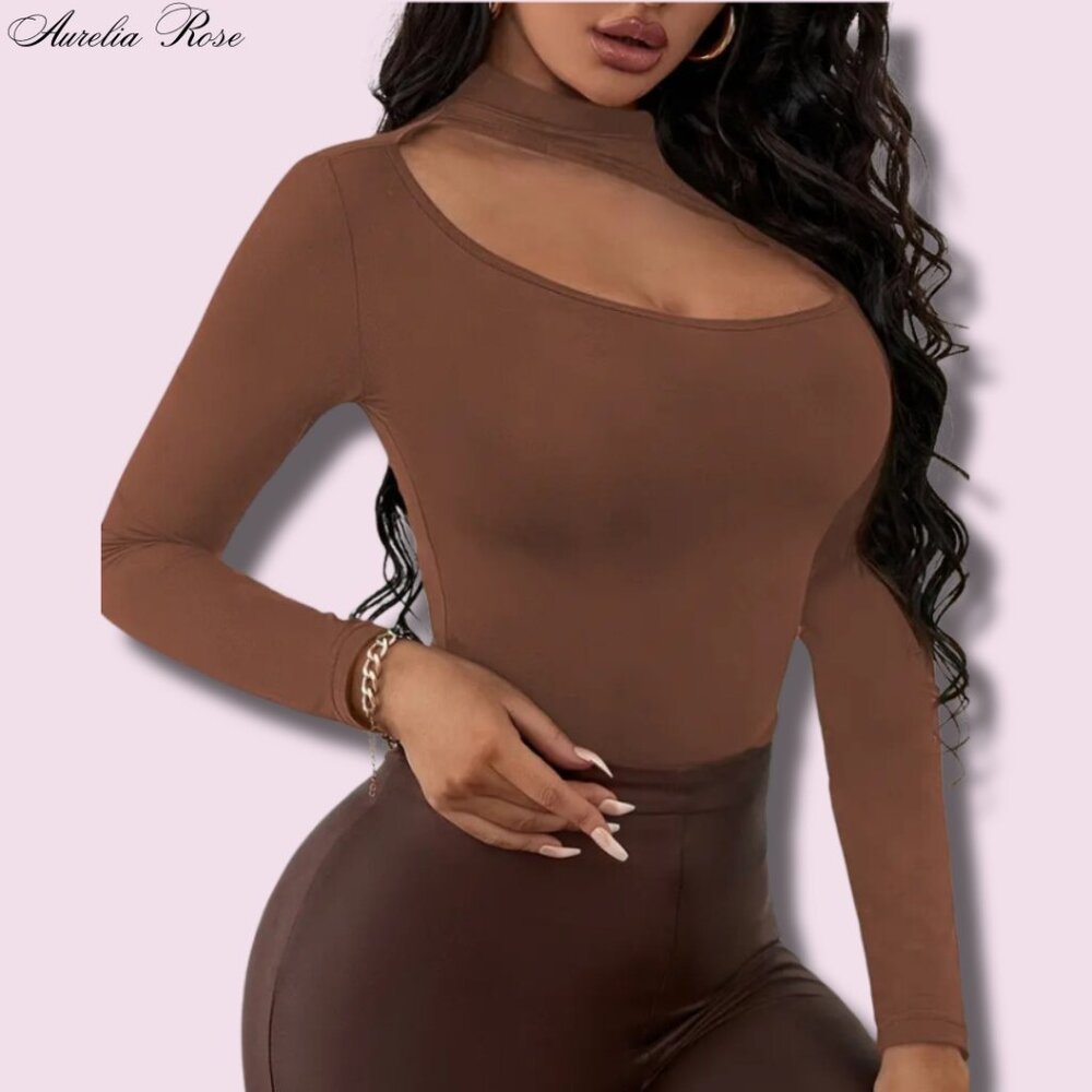 😎 Cut Out Mock Neck Slim T-Shirt